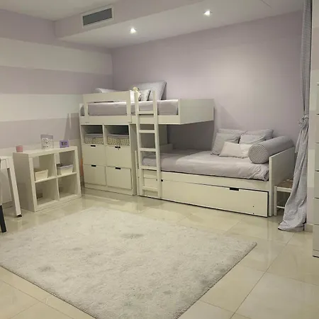 Spacious Luxury 3 Bedroom - Southridge - شقة *